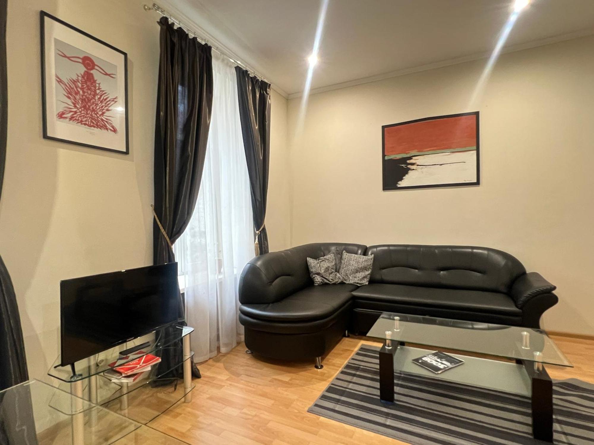 Apartments On Skoryka Str Львов Экстерьер фото
